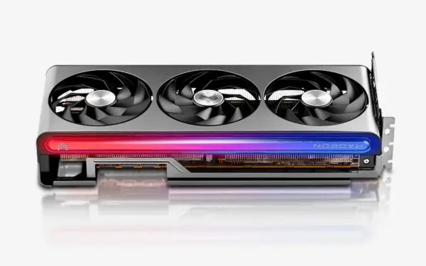 NITRO+ AMD Radeon™ RX 7800 XT 16GB - Image 4