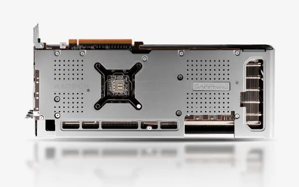NITRO+ AMD Radeon™ RX 7700 XT 12GB - Image 3